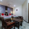 Отель OYO 24696 Green Point, фото 23