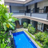 Отель OYO 2143 Leluhur Bali Apartment, фото 23