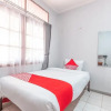 Отель Oyo 2251 D'Sasya Syariah Residence 2, фото 21