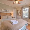 Отель Urbanna Cottage w/ Private Yard & Water Views, фото 5