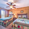 Отель Eagles Point Lodge 4 Bedroom Home with Hot Tub, фото 20