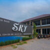 Отель Sky Resort в Канчанабури