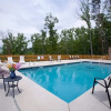 Отель Mountain View Bliss - Cozy 1BR Cabin, фото 14