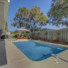 Отель Peaceful Egret Pool Home in Venice, фото 15