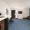 Отель Holiday Inn Express Hotel & Suites Norfolk Airport, an IHG Hotel, фото 9