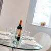 Отель Base Serviced Apartments - The Docks, фото 18