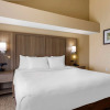 Отель Comfort Suites DFW Airport, фото 24
