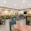 Отель Comfort Inn and Suites Ames near ISU Campus, фото 12