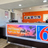 Отель Motel 6 Fresno - Blackstone South, фото 2