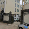 Отель Wuyuan Family Hotel, фото 1
