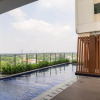 Отель Elegant Studio Apartment At High Floor B Residence, фото 4