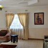 Отель Home Up Guest House в Блантире