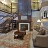Отель Country Inn & Suites by Radisson, Big Rapids, MI, фото 2