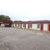 Отель Redwood Motor Inn, фото 8