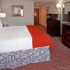 Отель Holiday Inn Express And Suites Stephenville, фото 12