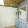 Отель The Broadway Beach Homes Airbnb With Hot tub, фото 9