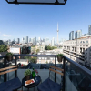 Отель Modern Paradise - 1 BDRM - Downtown TO, фото 1
