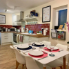 Отель Pristine Apartment in The Centre of Glastonbury, фото 6
