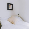Отель Cosy 1 Bedroom Apartment Right Beside Holyrood Park, фото 4