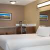 Отель Microtel Inn & Suites by Wyndham Estevan, фото 25