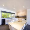 Отель Baybliss Luxury 1 Bedroom Apt, фото 9