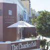 Отель The Charles Cafe & Rooms, фото 1