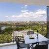 Отель Oaks Brisbane on Margaret Suites, фото 8