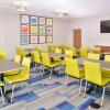 Отель Holiday Inn Express & Suites Madison, an IHG Hotel, фото 18
