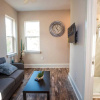 Отель Beautiful Guest House on New Built Home Near Downtown, фото 8