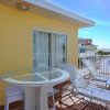 Отель Misty Isles Redington Beachfront Suites 5 and 6, фото 25
