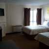 Отель River Rapids Inn, фото 2