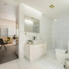 Отель Freemans Bay 2-Bedroom Apartment, фото 6