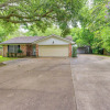 Отель Quiet Family Home w/ Yard ~ 15 Mi to Galveston!, фото 16