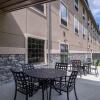 Отель Cobblestone Inn & Suites - St Marys, фото 14