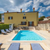 Отель Spacious Holiday Home With a Pool in Rovinjsko, фото 1