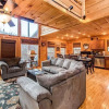 Отель Bear Pause 4 Bedroom Home with Hot Tub, фото 4