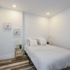 Отель Luxurious 3 Bedroom Brand NEW Town House, фото 21