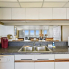 Отель Edgewater by Book That Condo, фото 15