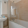 Отель Spacious 3 Bedroom Flat Near Vibrant Camberwell, фото 10