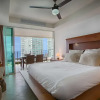 Отель Wake Up To Sounds Of The Ocean Condo, фото 2