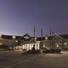 Отель Country Inn & Suites by Radisson, Beckley, WV, фото 1
