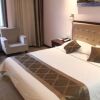 Отель Jinan Silver Carnival Hotel, фото 8