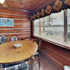 Отель Grand Pines Cabin Number 2, фото 8