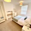 Отель Spacious Two Bed Apartment in Poole, фото 2