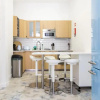 Отель Beautiful 2BR high ceiling/50m from TimeOut market, фото 8