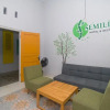 Отель Semilir Hotel & Resto by RedDoorz Rooms, фото 4