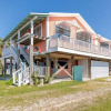 Отель The Cotton Candy Beach House 3 Bedroom Cottage by Redawning, фото 24