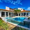 Отель Stunning Villa With Infinity Pool & Outdoor Kitchen! Across From Marriott!, фото 17