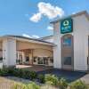 Отель Quality Inn Zephyrhills - Dade City в Зефирхиллсе