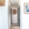 Отель ARENA Stunning 2 BDR Beachfront- Designer Vibes, фото 23